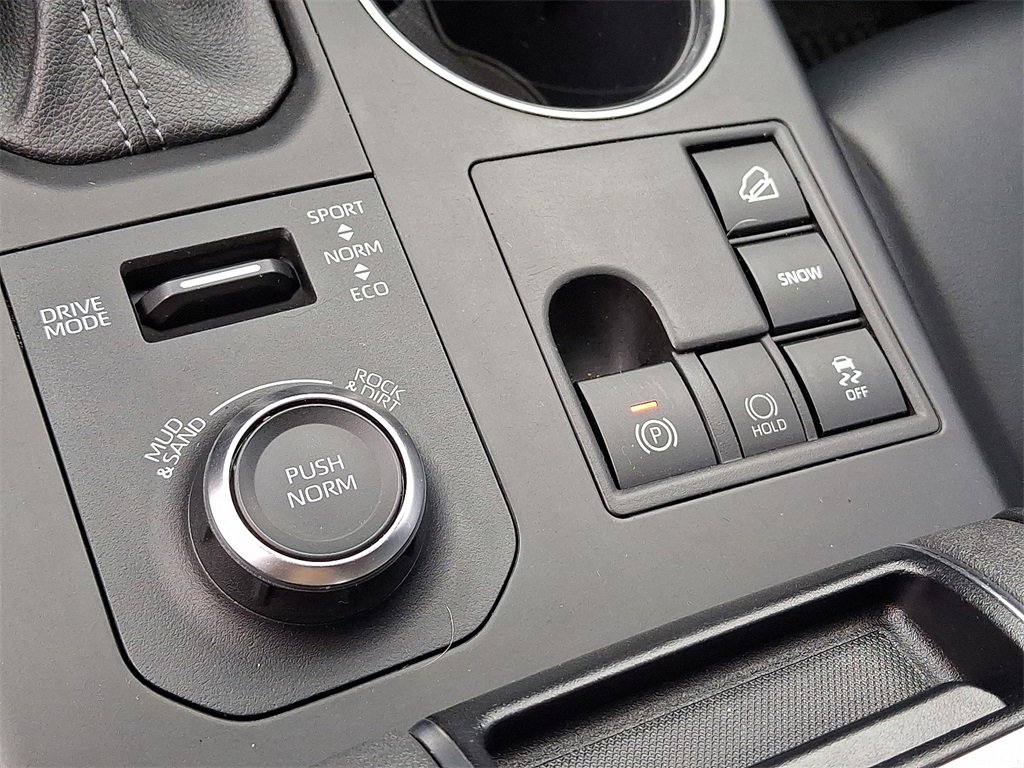 Used 2023 Toyota Highlander XSE image 27