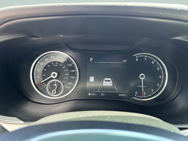 Used 2025 Genesis G70 2.5T RWD image 29