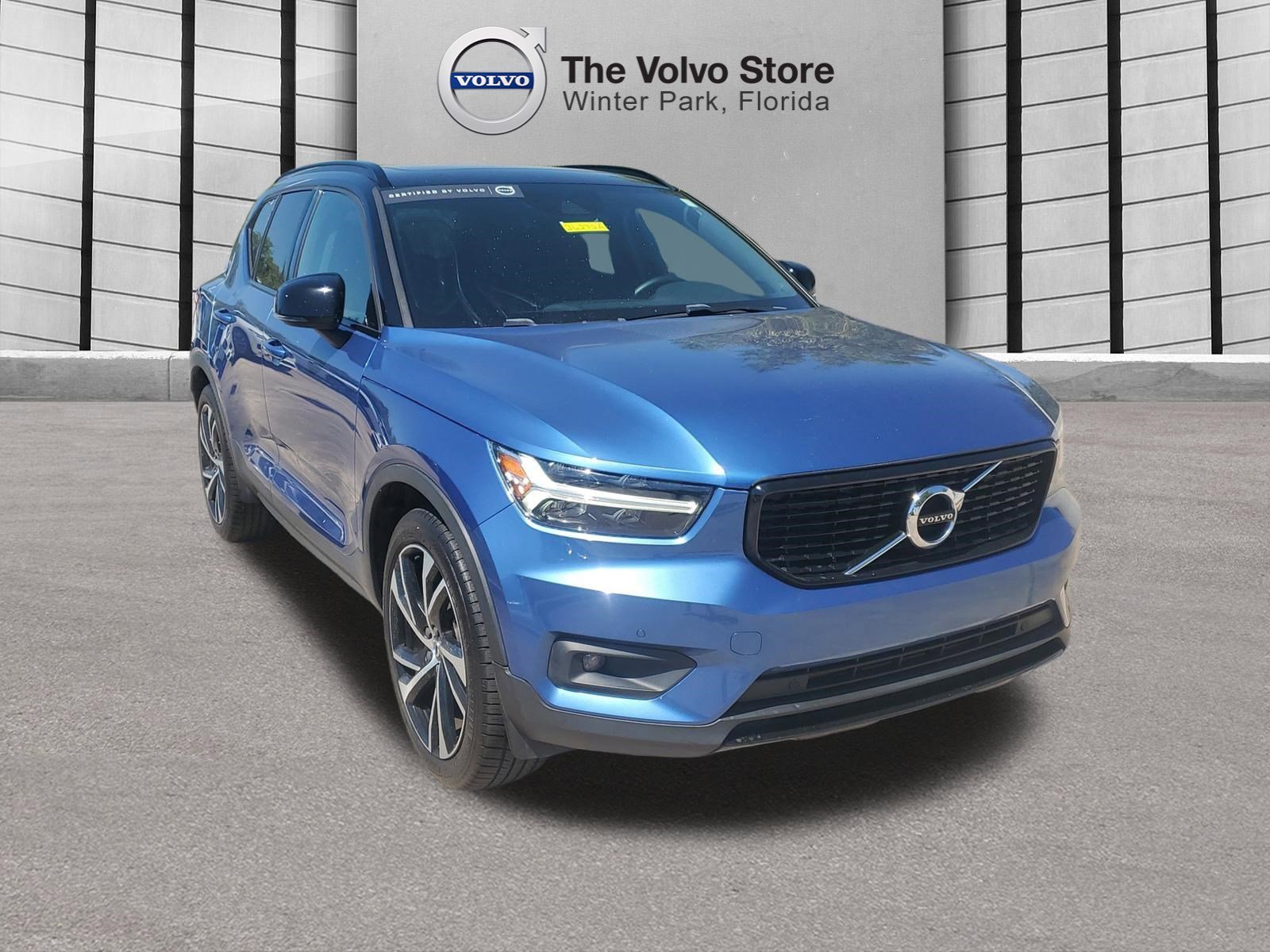 Used 2020 Volvo XC40 T5 R-Design AWD/4WD image 3