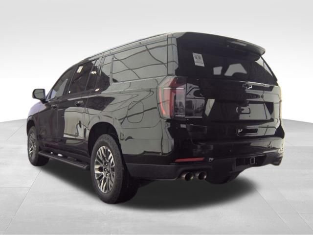 Used 2025 Chevrolet Suburban Z71 AWD/4WD image 6