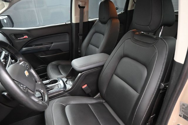 Used 2022 Chevrolet Colorado Z71 AWD/4WD image 16