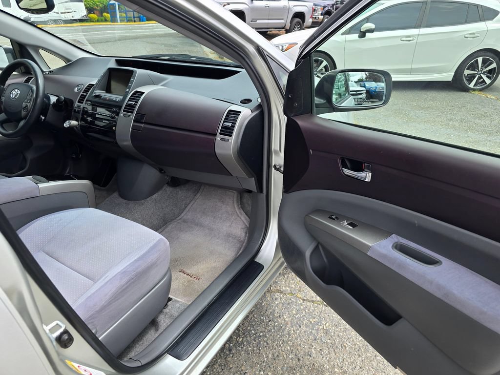 Used 2005 Toyota Prius FWD image 10