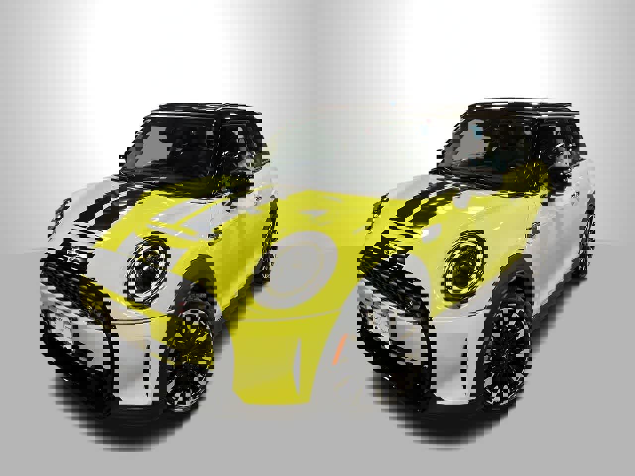 Used 2024 MINI Cooper S image 1