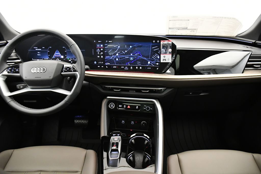 Used 2025 Audi Q5 Premium w/ Convenience Package image 19