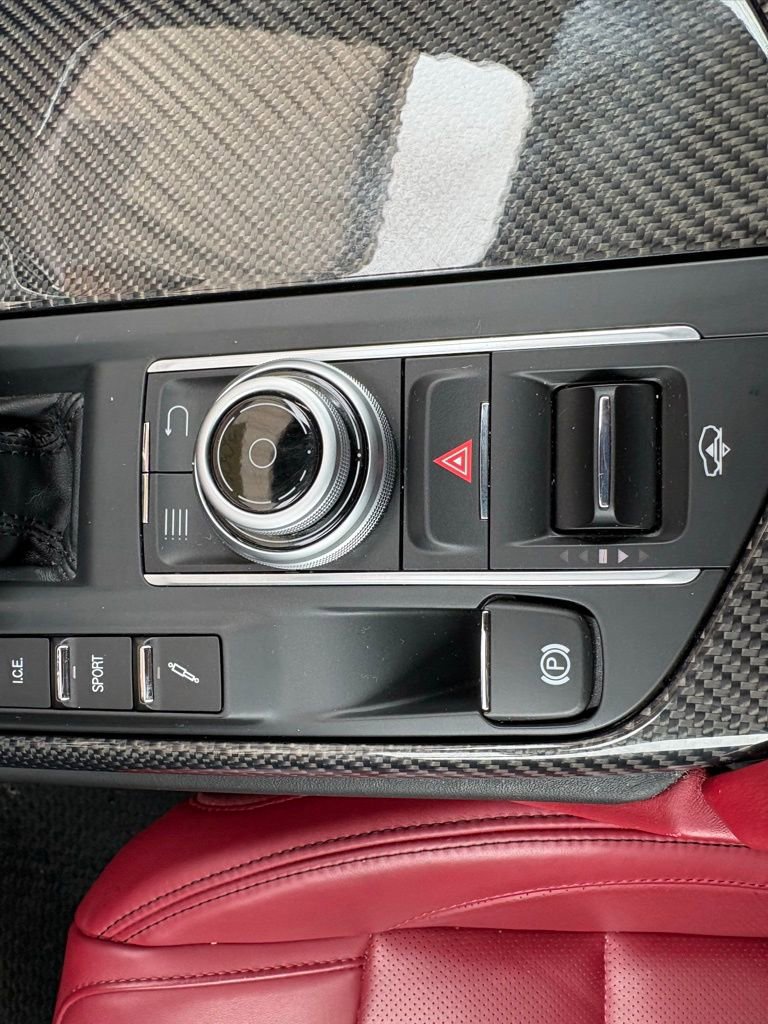 Used 2019 Maserati Levante GTS image 40