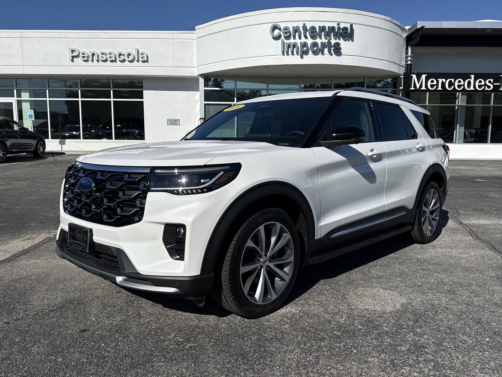 Used 2025 Ford Explorer Platinum w/ Ultimate Package image 1