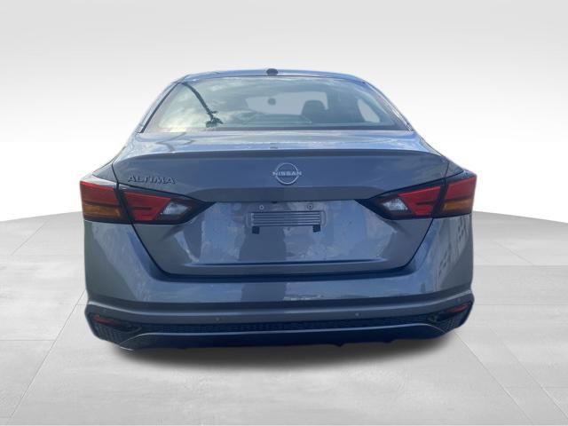 Used 2025 Nissan Altima 2.5 SV FWD image 6