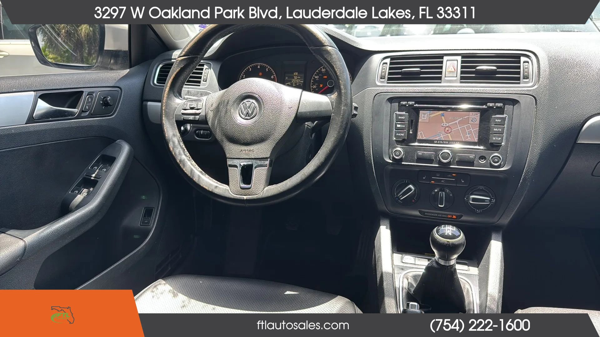 Used 2011 Volkswagen Jetta SEL image 30