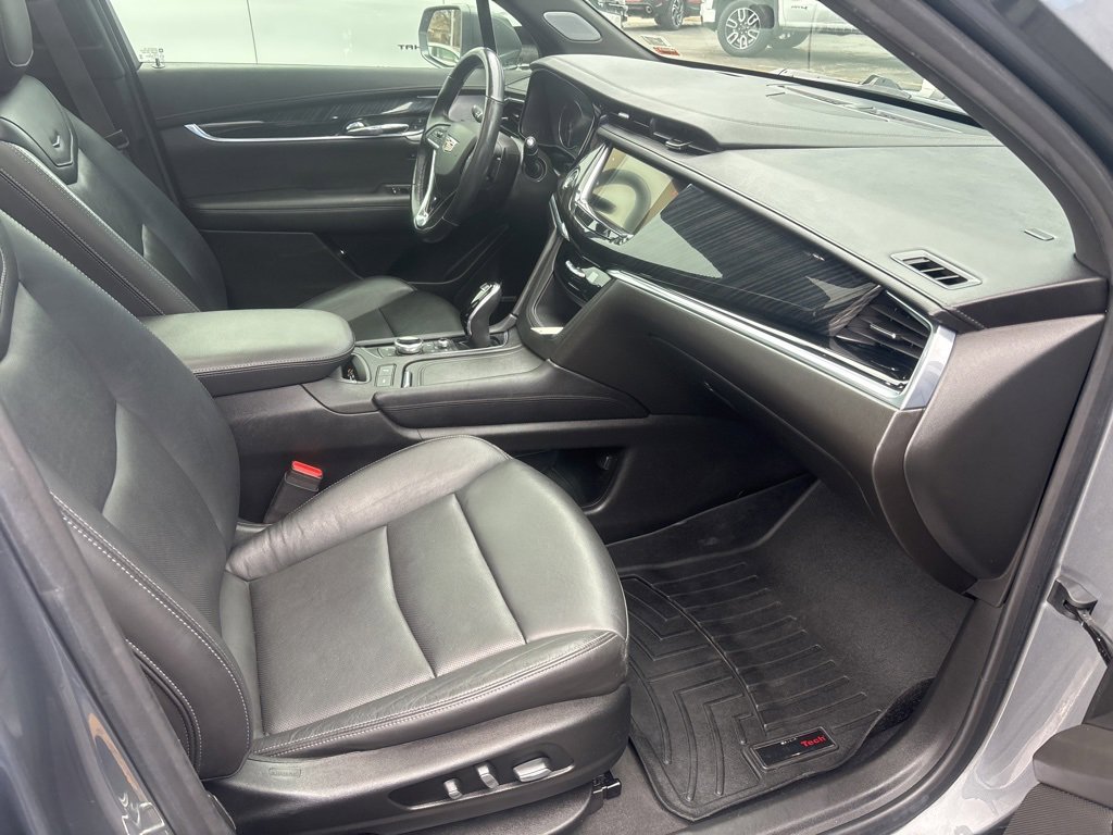 Used 2020 Cadillac XT6 Premium Luxury image 8