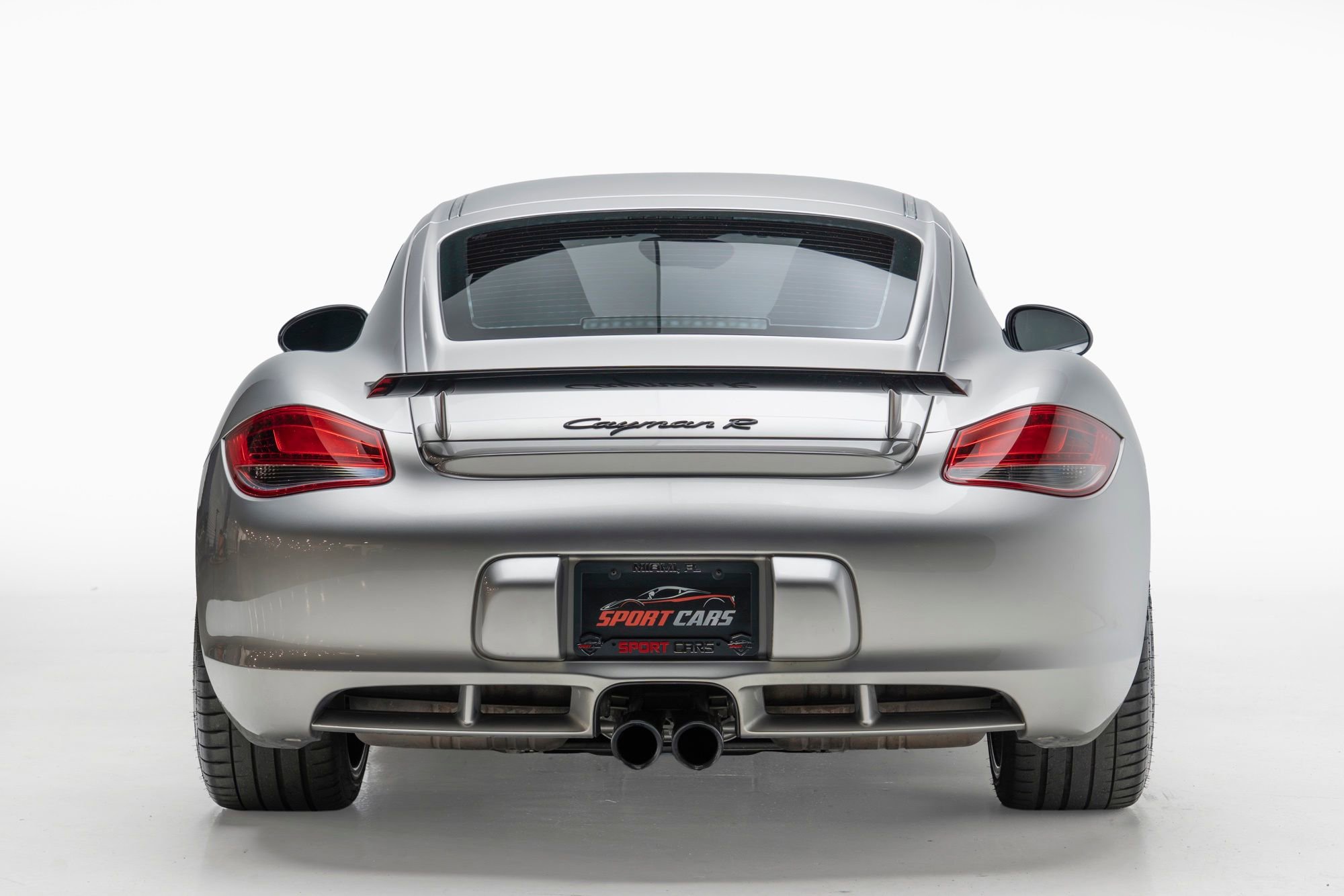 Used 2012 Porsche Cayman R image 9