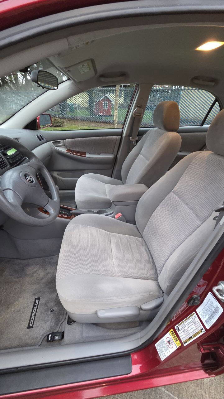 Used 2005 Toyota Corolla LE image 9