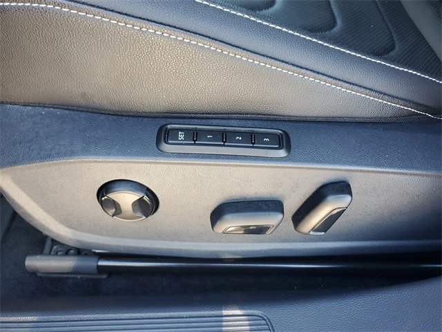 Used 2024 Volkswagen Jetta SEL image 20