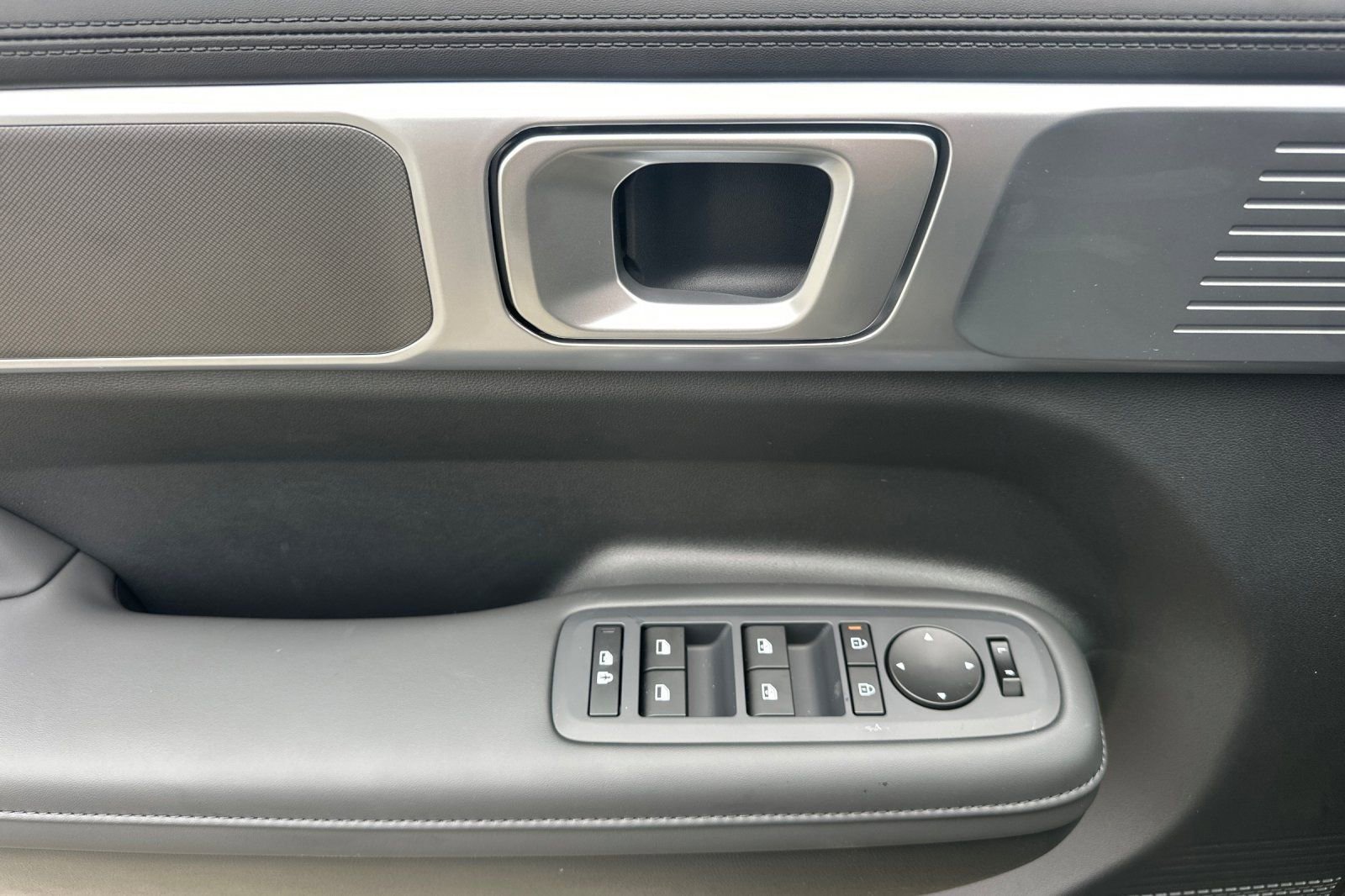 New 2026 Hyundai Santa Fe SEL image 11