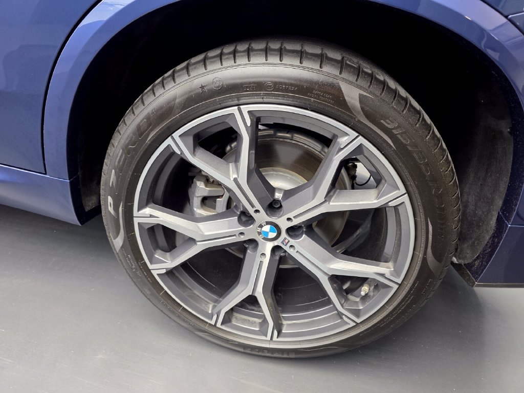 Used 2020 BMW X5 sDrive40i w/ M Sport Package RWD image 17