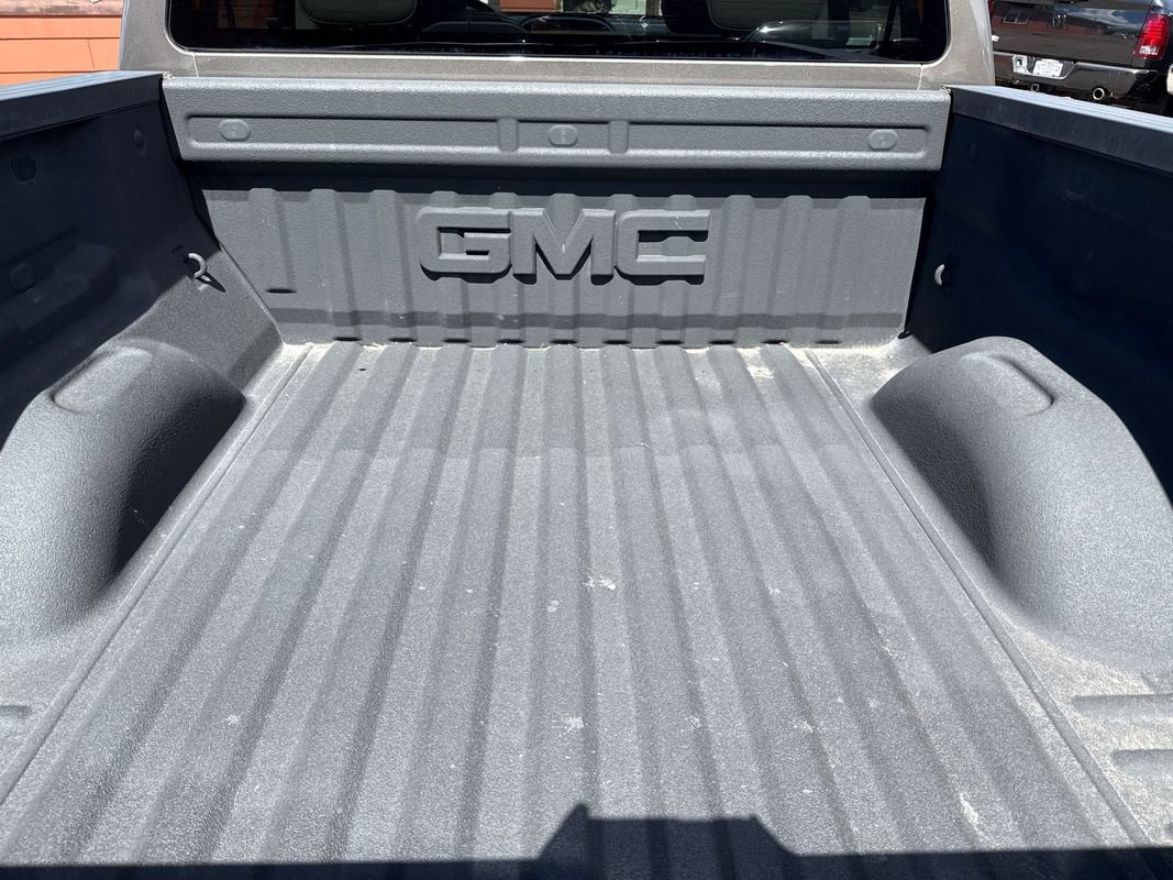 Used 2015 GMC Canyon SLT AWD/4WD image 13