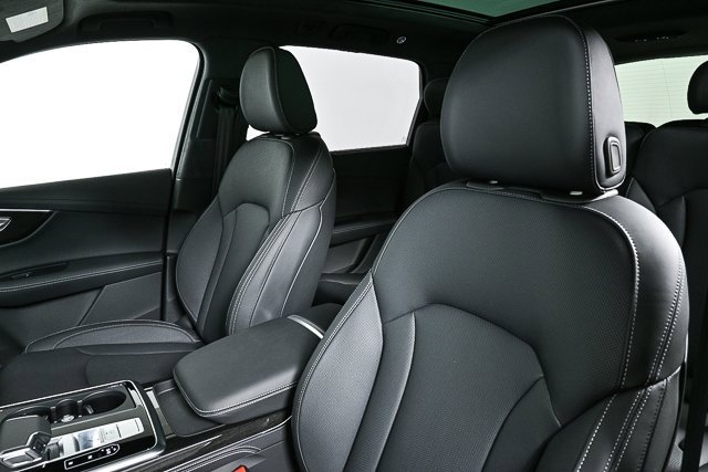 New 2025 Audi Q7 3.0T Prestige image 5