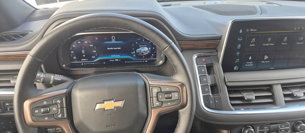 Used 2024 Chevrolet Suburban High Country AWD/4WD image 10