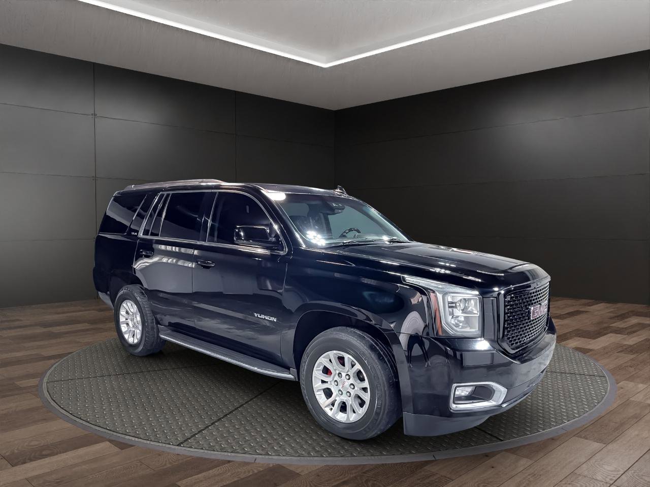 Used 2016 GMC Yukon SLE w/ Convenience Package AWD/4WD image 2
