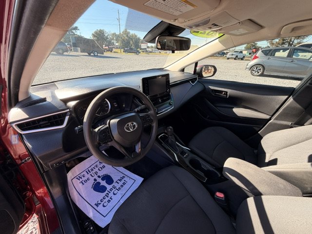 Used 2022 Toyota Corolla LE FWD image 10