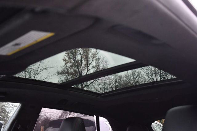 Used 2020 Audi RS Q8 w/ Carbon Optic Package image 66