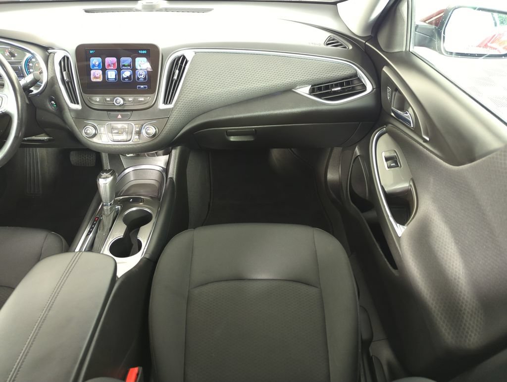 Used 2016 Chevrolet Malibu LT FWD image 15