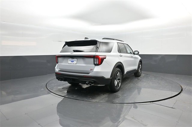 New 2026 Ford Explorer ST image 7