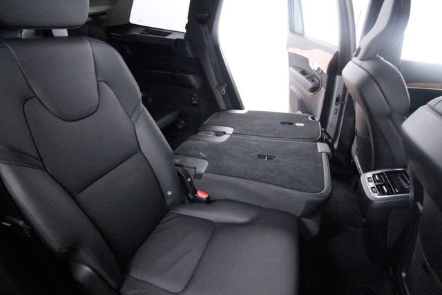 Certified 2025 Volvo XC90 B5 Plus w/ Protection Package Premier AWD/4WD image 41