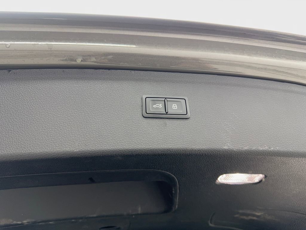 Used 2025 Audi Q5 2.0T Premium image 85