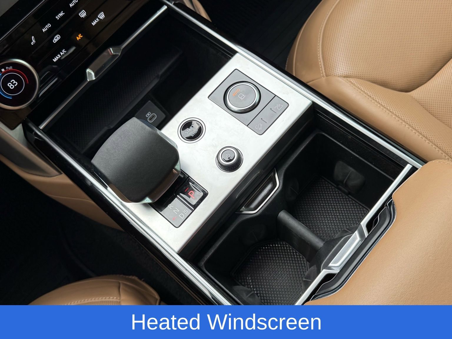 Used 2023 Land Rover Range Rover Long Wheelbase SE image 34