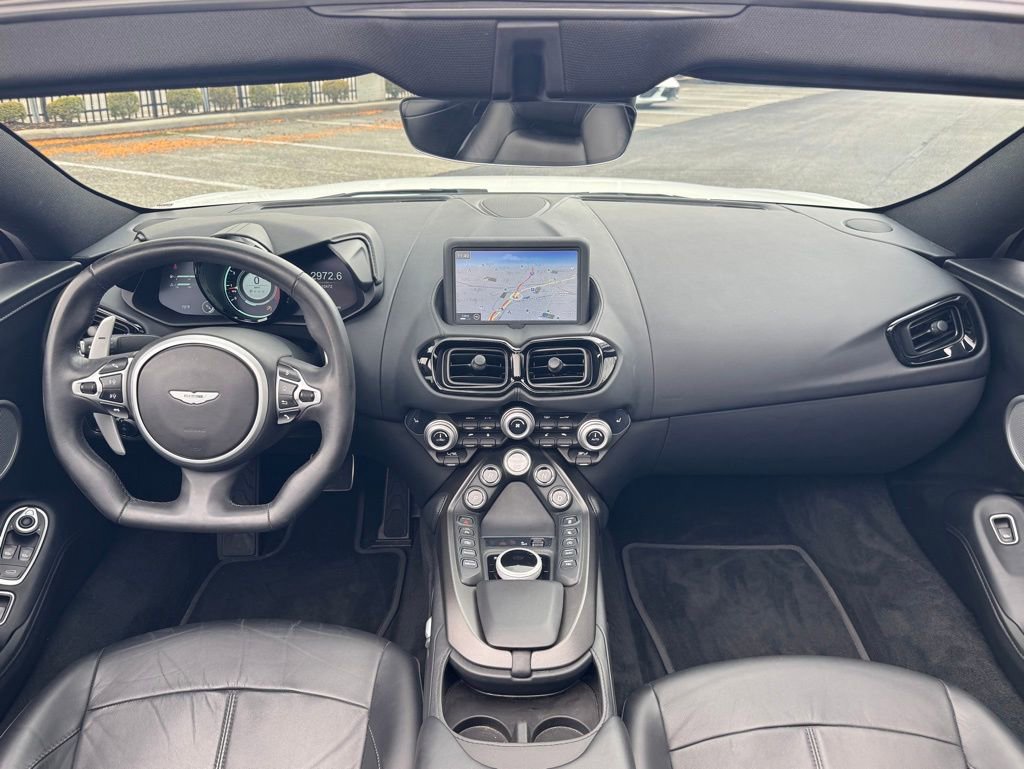 Used 2023 Aston Martin V8 Vantage Roadster image 47