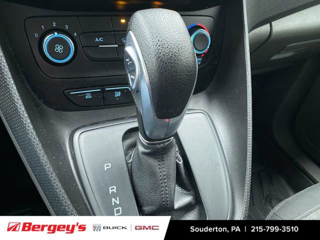 Used 2019 Ford Transit Connect XLT image 17