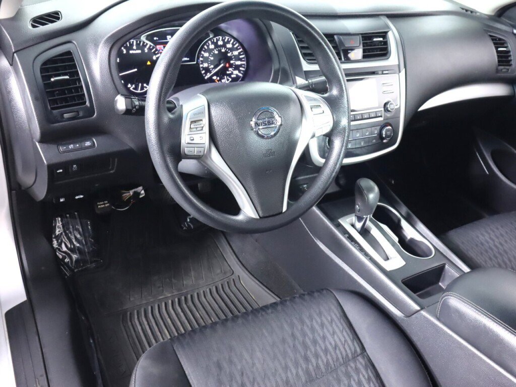 Used 2018 Nissan Altima 2.5 S w/ S Convenience Package FWD image 9