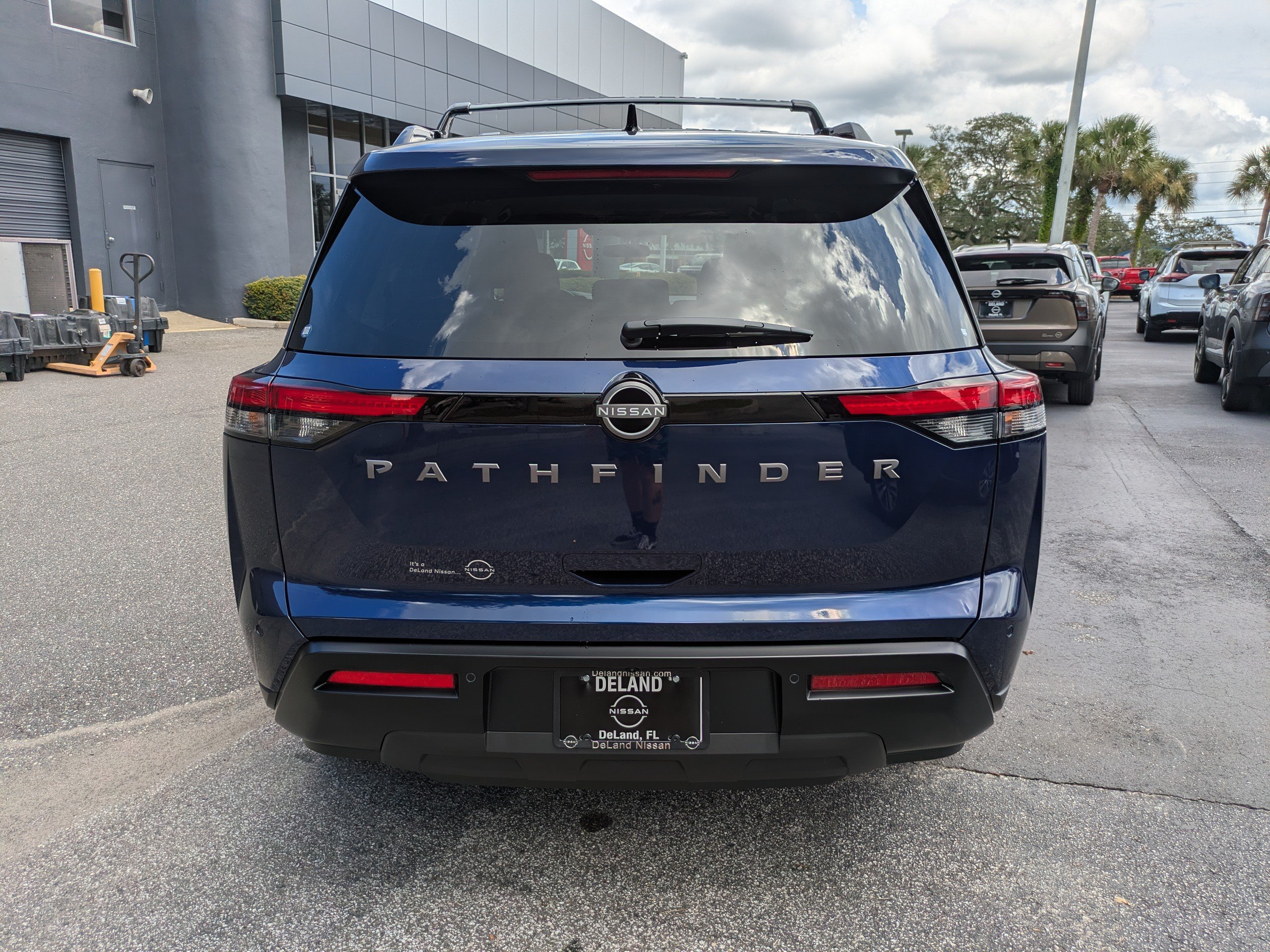 New 2026 Nissan Pathfinder SV FWD image 5