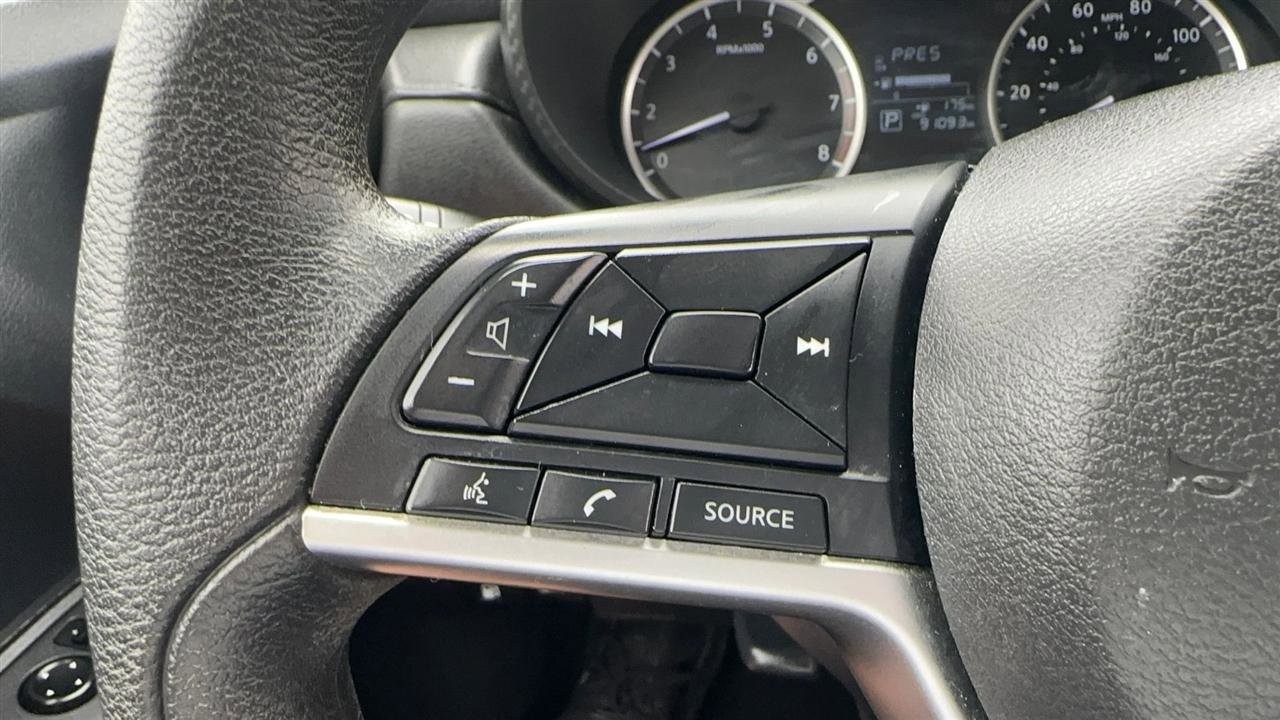 Used 2021 Nissan Versa S image 37