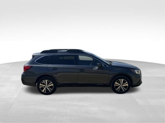 Used 2019 Subaru Outback 2.5i Limited AWD/4WD image 2