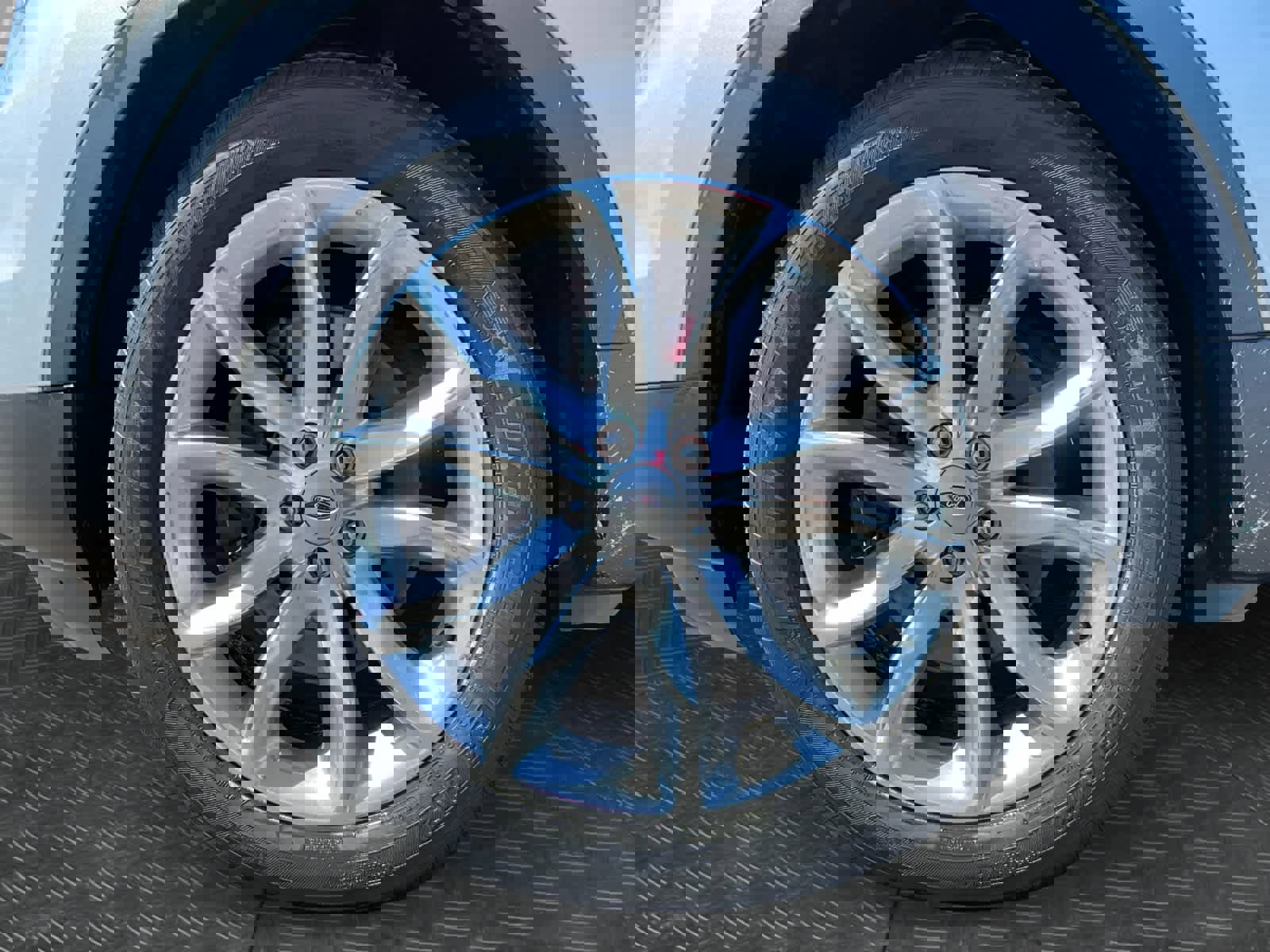 Used 2013 Ford Explorer XLT AWD/4WD image 16