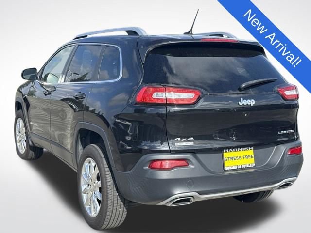 Used 2015 Jeep Cherokee Limited w/ Luxury Group AWD/4WD image 5
