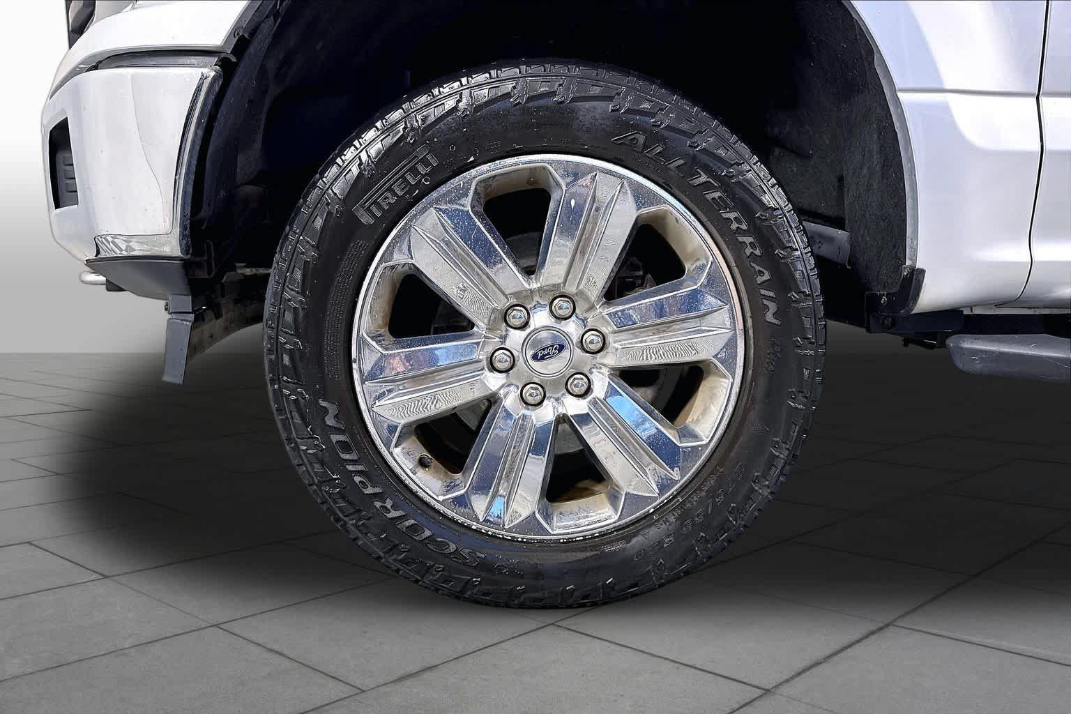 Used 2018 Ford F150 XLT w/ Equipment Group 302A Luxury AWD/4WD image 7