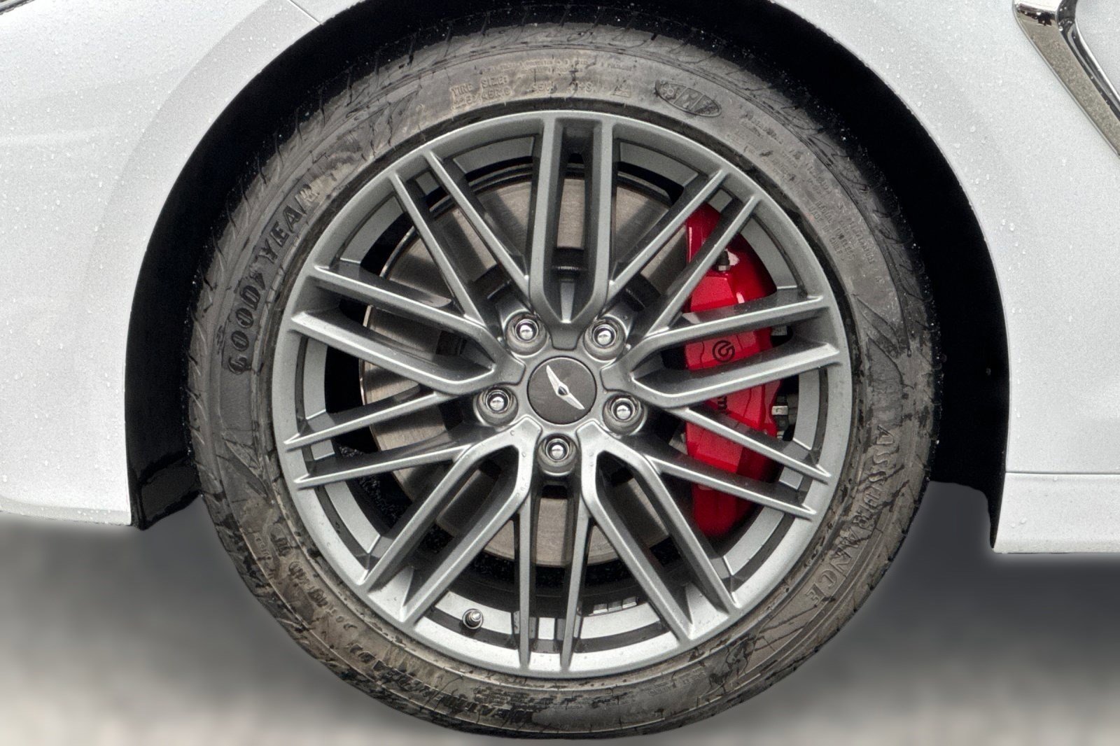 Used 2019 Genesis G70 3.3T Advanced image 11