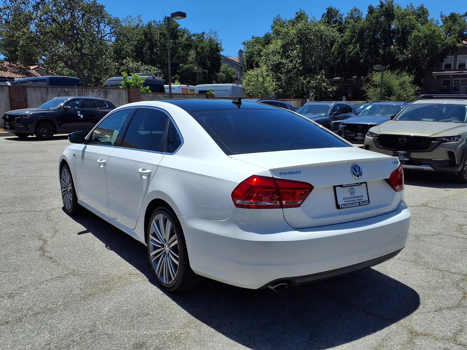 Used 2015 Volkswagen Passat 1.8T Sport FWD image 4