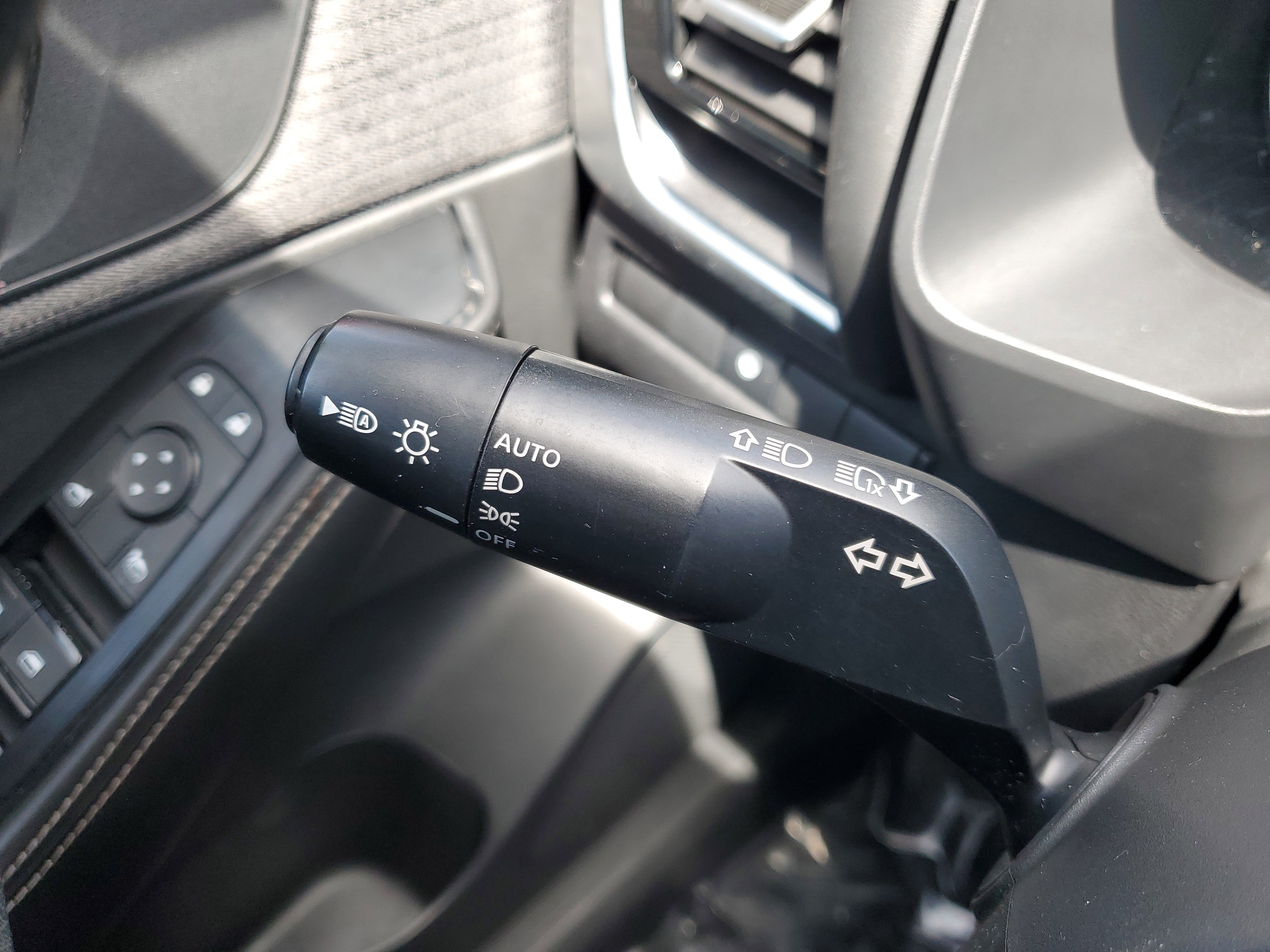 Used 2021 Nissan Rogue SV image 20