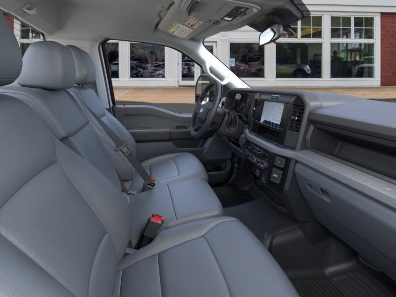 New 2025 Ford F550 4x4 Regular Cab Super Duty image 11