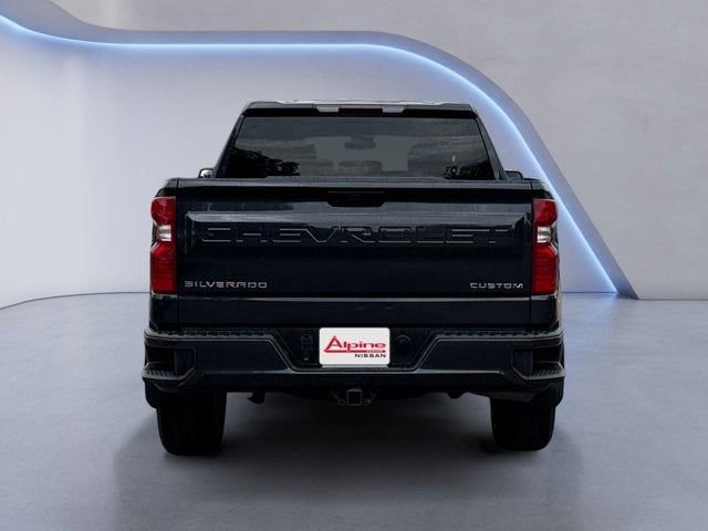 Used 2023 Chevrolet Silverado 1500 Custom image 4