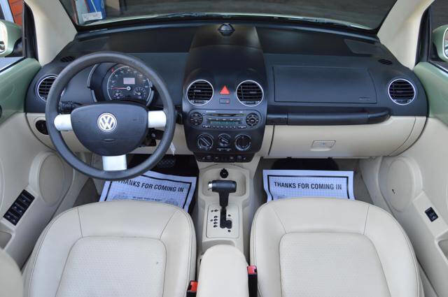 Used 2008 Volkswagen Beetle S image 15