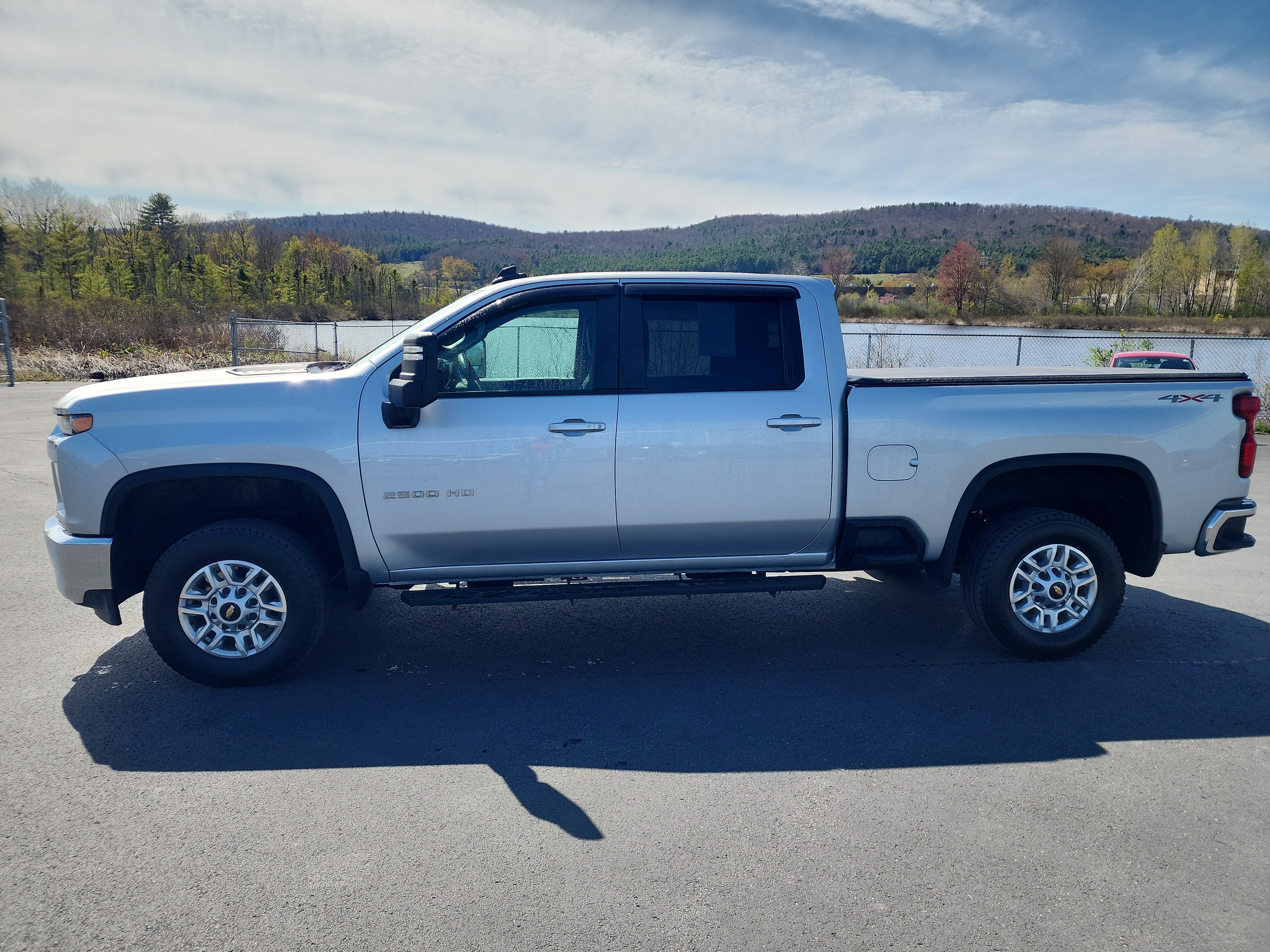 Certified 2022 Chevrolet Silverado 2500 LT w/ Convenience Package AWD/4WD image 5