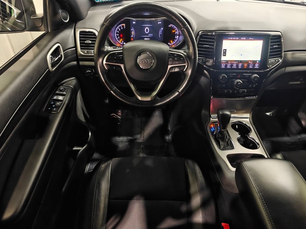 Used 2021 Jeep Grand Cherokee Laredo X image 4