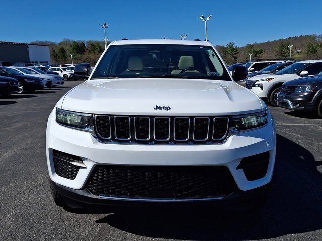 Used 2022 Jeep Grand Cherokee Laredo w/ Luxury Tech Group I AWD/4WD video 2