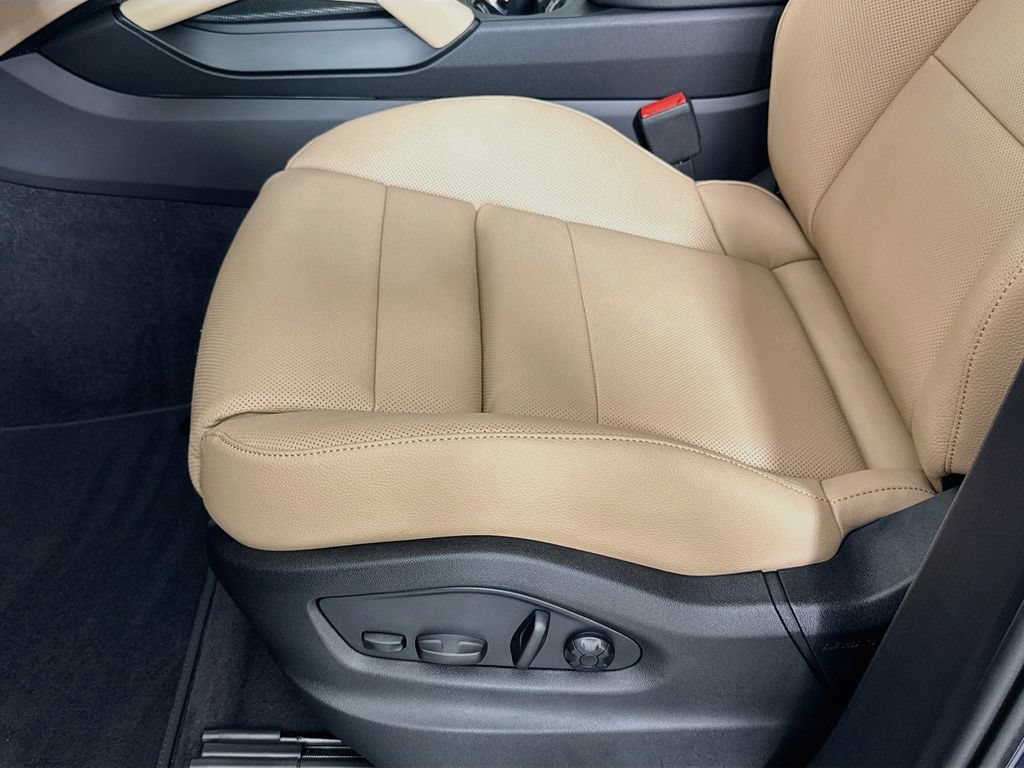 New 2026 Porsche Cayenne AWD/4WD image 20