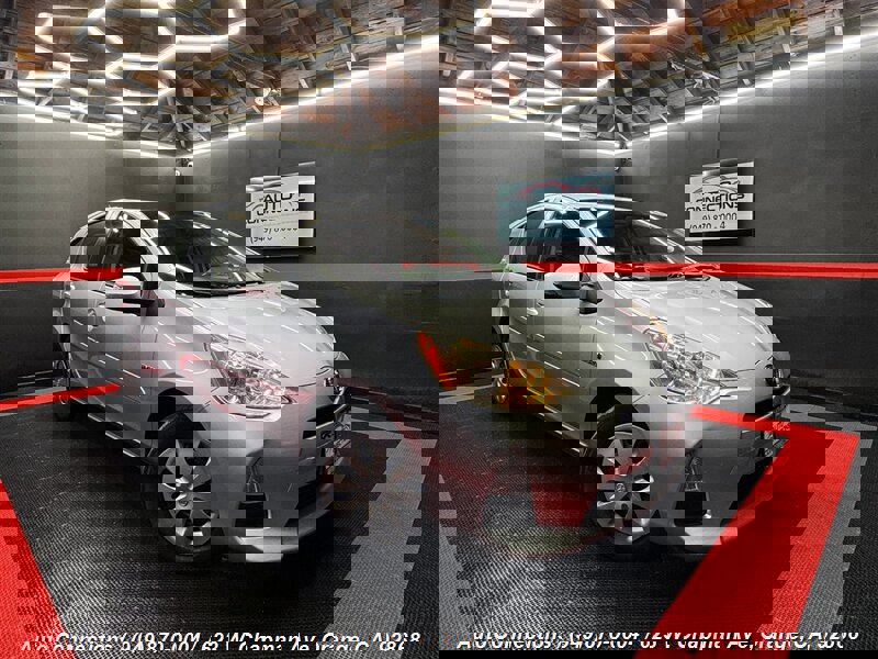 Used 2013 Toyota Prius C Two image 1