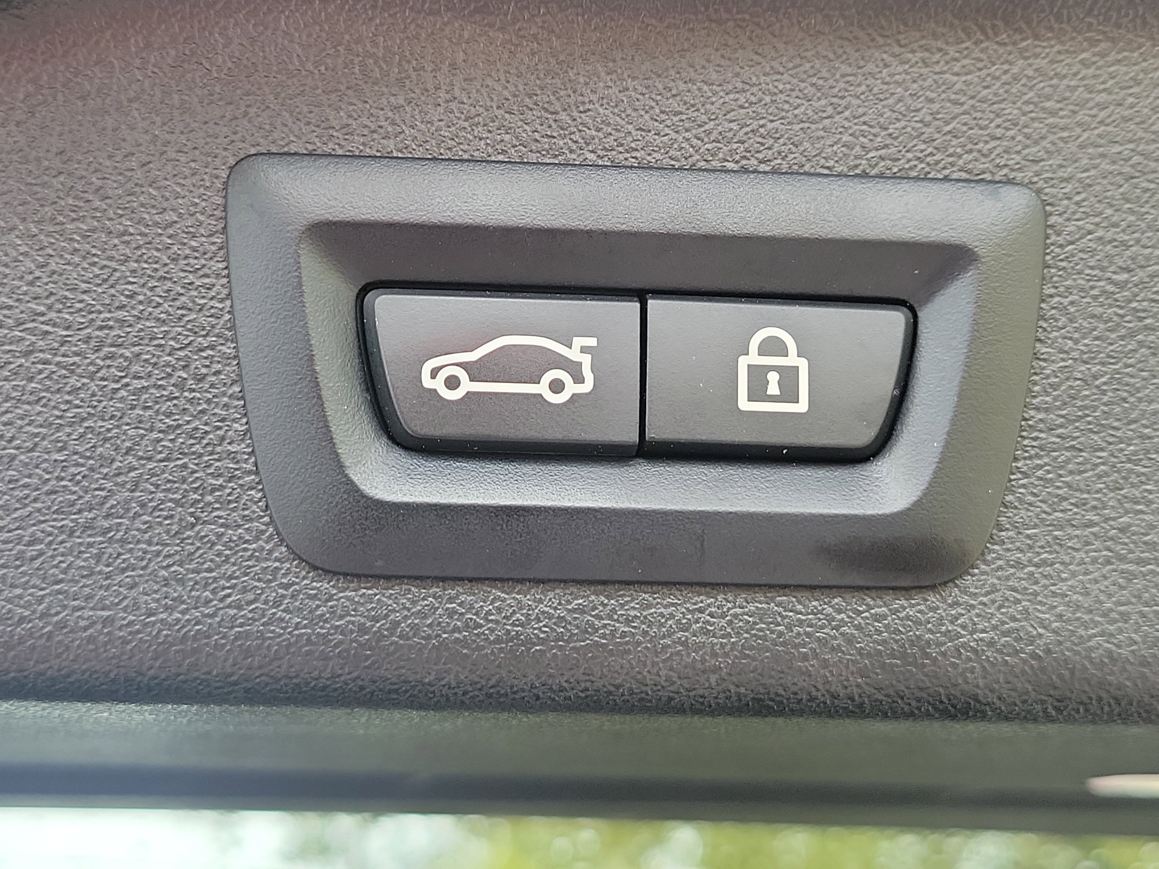 Used 2023 BMW X5 xDrive45e image 9